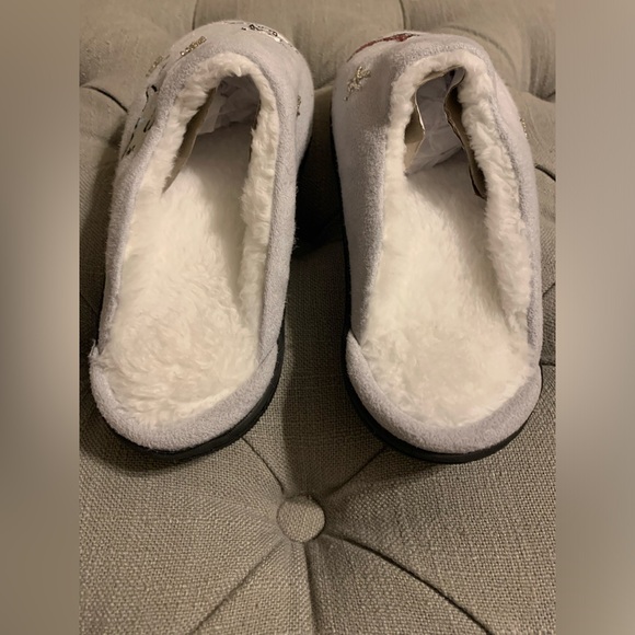 Vera Bradley Beary Merry embellished slippers - Picture 7 of 13